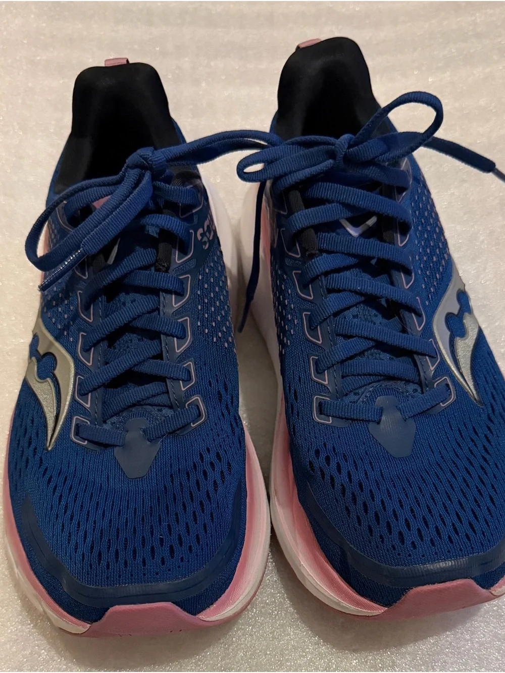 Saucony Blue and Pink Women's Athletic Running Shoes